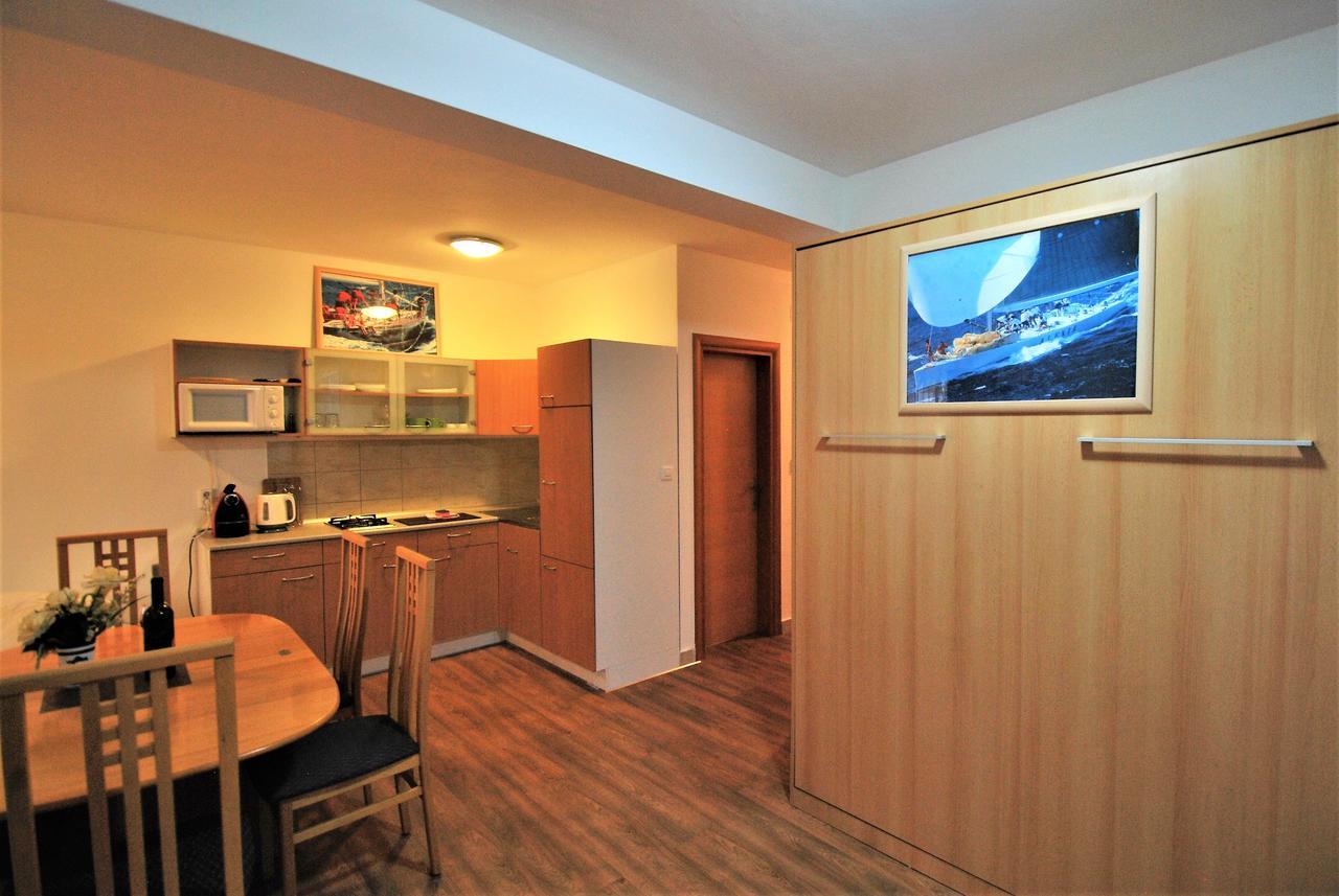 Nautica Apartments Betina  Exterior foto
